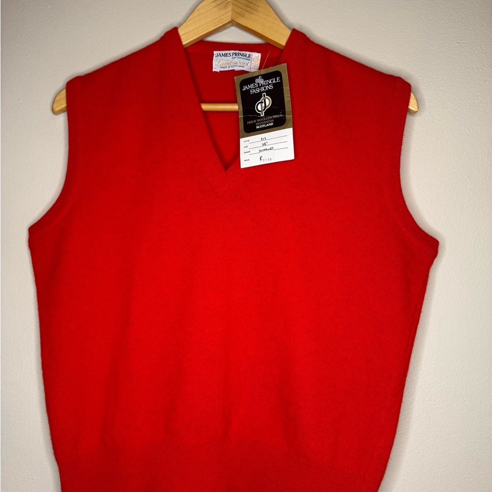 James Pringle Pure Lambswool Sweater Vest Made in Scotland Size 38‎ NWT